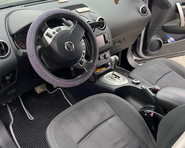 Серый Ниссан Кашкай, объемом двигателя 2 л и пробегом 262 тыс. км за 11200 $, фото 20 на Automoto.ua