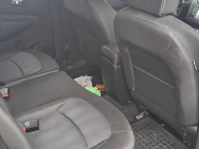 Сірий Ніссан Кашкай, об'ємом двигуна 2 л та пробігом 143 тис. км за 10700 $, фото 3 на Automoto.ua