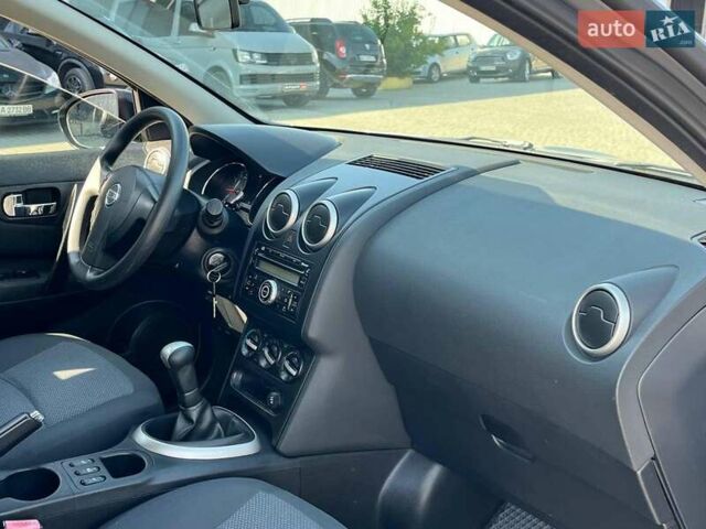 Серый Ниссан Кашкай, объемом двигателя 1.6 л и пробегом 144 тыс. км за 10990 $, фото 19 на Automoto.ua