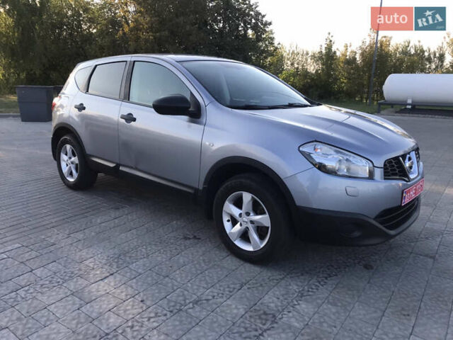 Серый Ниссан Кашкай, объемом двигателя 1.6 л и пробегом 285 тыс. км за 7999 $, фото 5 на Automoto.ua