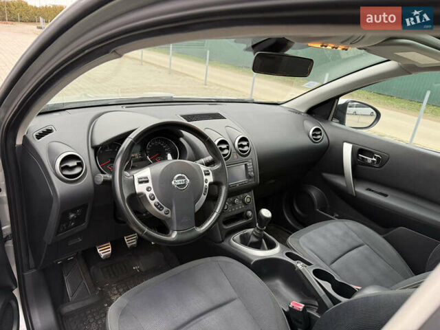 Серый Ниссан Кашкай, объемом двигателя 1.5 л и пробегом 220 тыс. км за 10400 $, фото 45 на Automoto.ua