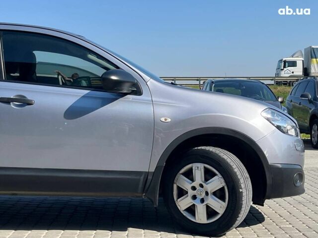 Сірий Ніссан Кашкай, об'ємом двигуна 1.6 л та пробігом 144 тис. км за 10990 $, фото 11 на Automoto.ua