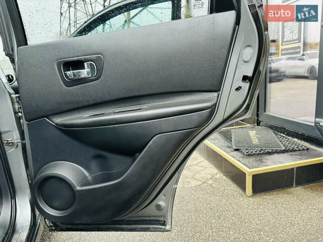 Сірий Ніссан Кашкай, об'ємом двигуна 2 л та пробігом 210 тис. км за 13200 $, фото 23 на Automoto.ua