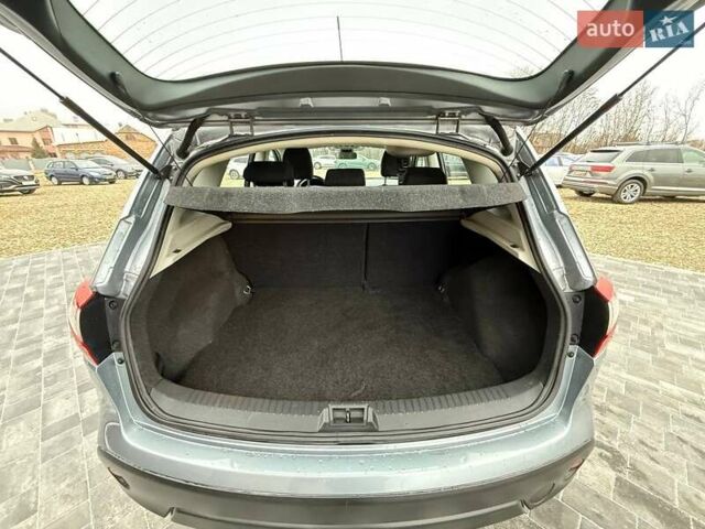 Серый Ниссан Кашкай, объемом двигателя 1.5 л и пробегом 225 тыс. км за 9999 $, фото 19 на Automoto.ua