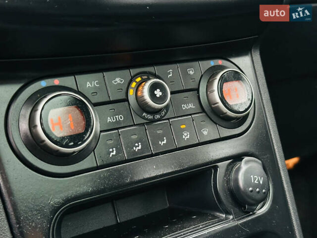 Сірий Ніссан Кашкай, об'ємом двигуна 2 л та пробігом 210 тис. км за 13200 $, фото 33 на Automoto.ua