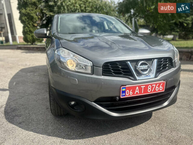 Серый Ниссан Кашкай, объемом двигателя 1.5 л и пробегом 230 тыс. км за 9900 $, фото 7 на Automoto.ua