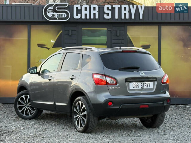 Сірий Ніссан Кашкай, об'ємом двигуна 1.6 л та пробігом 250 тис. км за 10700 $, фото 2 на Automoto.ua