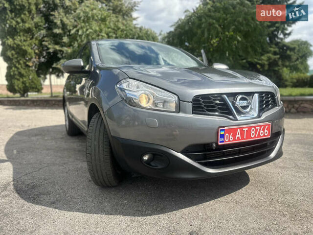 Серый Ниссан Кашкай, объемом двигателя 1.5 л и пробегом 230 тыс. км за 9900 $, фото 15 на Automoto.ua