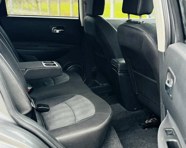 Сірий Ніссан Кашкай, об'ємом двигуна 1.5 л та пробігом 268 тис. км за 9650 $, фото 31 на Automoto.ua