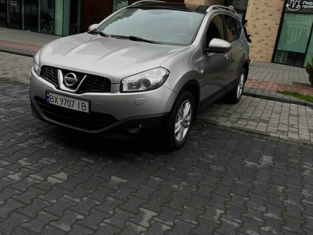 Серый Ниссан Кашкай, объемом двигателя 2 л и пробегом 218 тыс. км за 9800 $, фото 3 на Automoto.ua