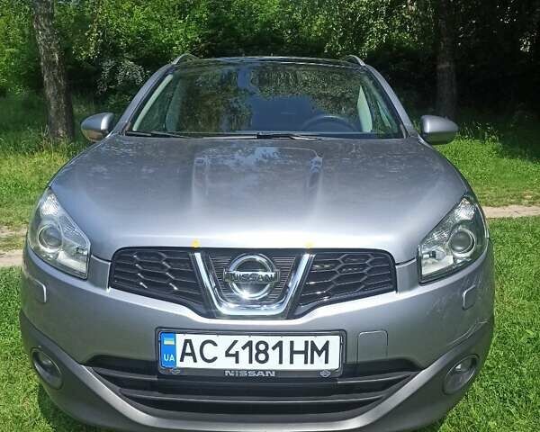 Серый Ниссан Кашкай, объемом двигателя 1.5 л и пробегом 256 тыс. км за 12350 $, фото 1 на Automoto.ua