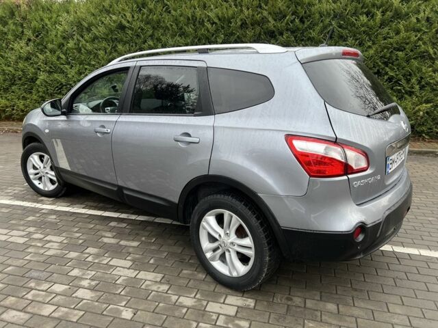 Серый Ниссан Кашкай, объемом двигателя 2 л и пробегом 187 тыс. км за 9950 $, фото 3 на Automoto.ua