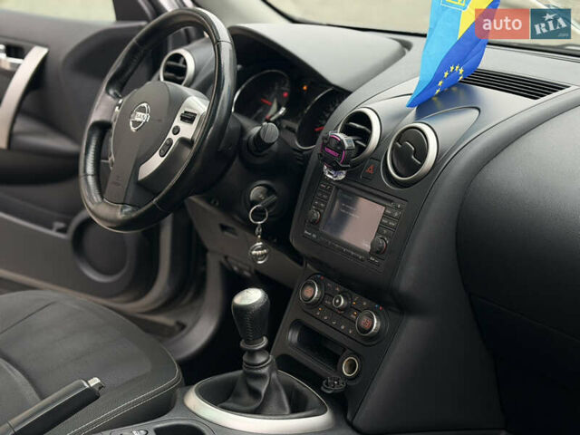 Серый Ниссан Кашкай, объемом двигателя 2 л и пробегом 260 тыс. км за 10999 $, фото 23 на Automoto.ua