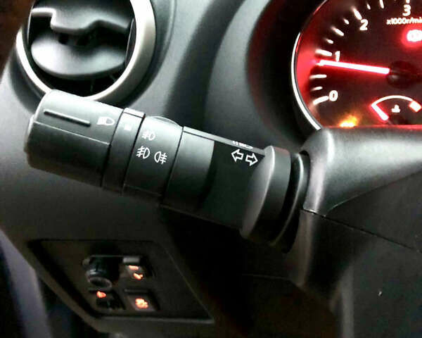 Серый Ниссан Кашкай, объемом двигателя 1.5 л и пробегом 225 тыс. км за 11699 $, фото 79 на Automoto.ua