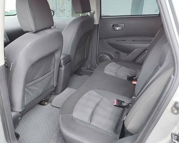 Серый Ниссан Кашкай, объемом двигателя 1.5 л и пробегом 230 тыс. км за 10450 $, фото 21 на Automoto.ua