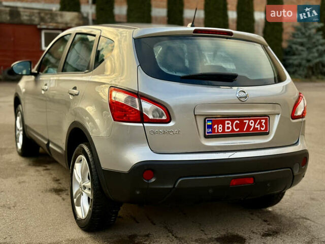 Серый Ниссан Кашкай, объемом двигателя 1.6 л и пробегом 183 тыс. км за 8999 $, фото 7 на Automoto.ua