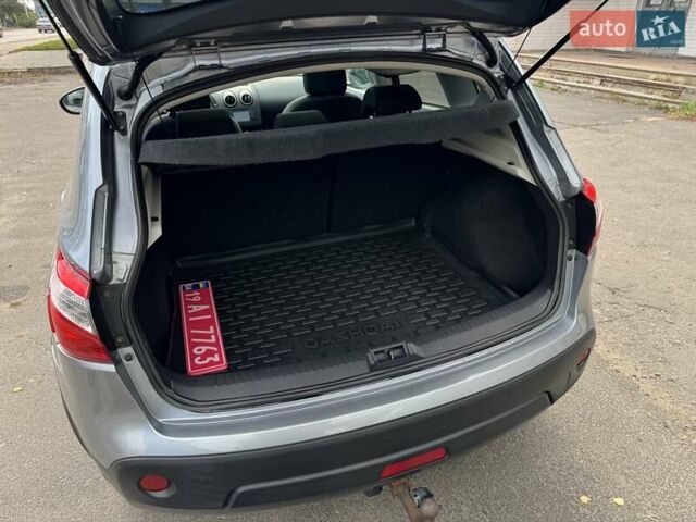 Серый Ниссан Кашкай, объемом двигателя 0 л и пробегом 232 тыс. км за 12200 $, фото 40 на Automoto.ua