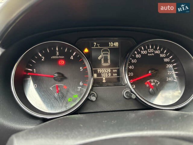 Сірий Ніссан Кашкай, об'ємом двигуна 1.5 л та пробігом 193 тис. км за 10500 $, фото 10 на Automoto.ua
