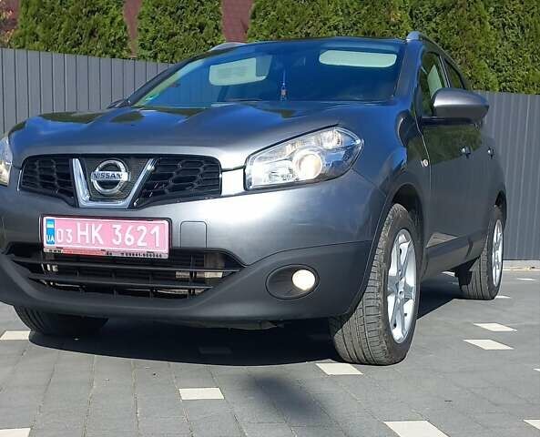 Серый Ниссан Кашкай, объемом двигателя 2 л и пробегом 250 тыс. км за 10800 $, фото 25 на Automoto.ua