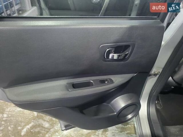 Серый Ниссан Кашкай, объемом двигателя 2 л и пробегом 220 тыс. км за 11500 $, фото 12 на Automoto.ua