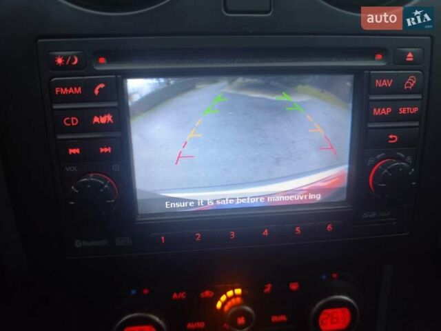 Серый Ниссан Кашкай, объемом двигателя 1.6 л и пробегом 213 тыс. км за 9950 $, фото 52 на Automoto.ua