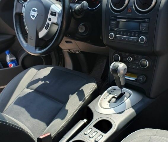 Серый Ниссан Кашкай, объемом двигателя 2 л и пробегом 108 тыс. км за 11400 $, фото 6 на Automoto.ua