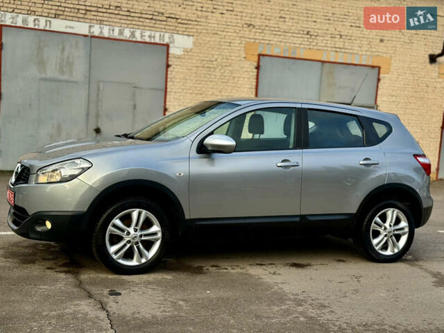 Серый Ниссан Кашкай, объемом двигателя 1.6 л и пробегом 183 тыс. км за 8999 $, фото 9 на Automoto.ua