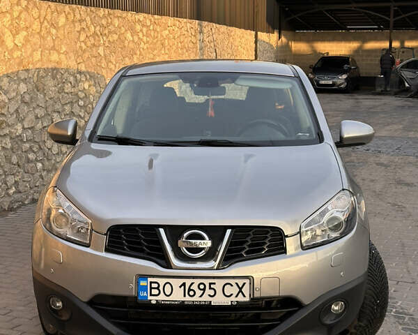 Серый Ниссан Кашкай, объемом двигателя 2 л и пробегом 95 тыс. км за 11300 $, фото 1 на Automoto.ua