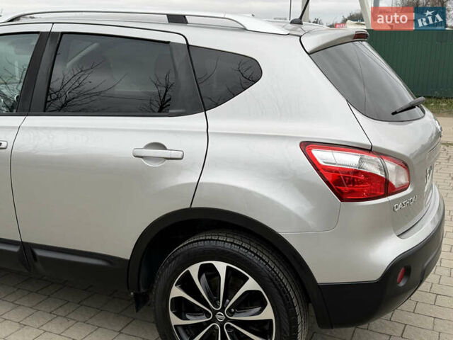 Серый Ниссан Кашкай, объемом двигателя 1.5 л и пробегом 220 тыс. км за 10400 $, фото 31 на Automoto.ua