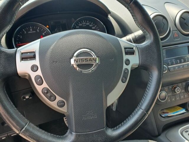 Серый Ниссан Кашкай, объемом двигателя 2 л и пробегом 108 тыс. км за 11400 $, фото 3 на Automoto.ua