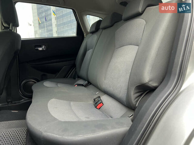 Серый Ниссан Кашкай, объемом двигателя 1.5 л и пробегом 271 тыс. км за 8750 $, фото 44 на Automoto.ua