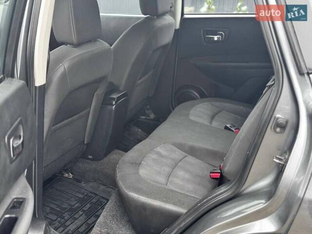 Серый Ниссан Кашкай, объемом двигателя 1.6 л и пробегом 231 тыс. км за 8999 $, фото 1 на Automoto.ua