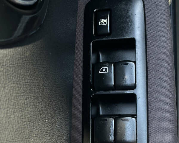 Серый Ниссан Кашкай, объемом двигателя 1.5 л и пробегом 191 тыс. км за 11855 $, фото 37 на Automoto.ua