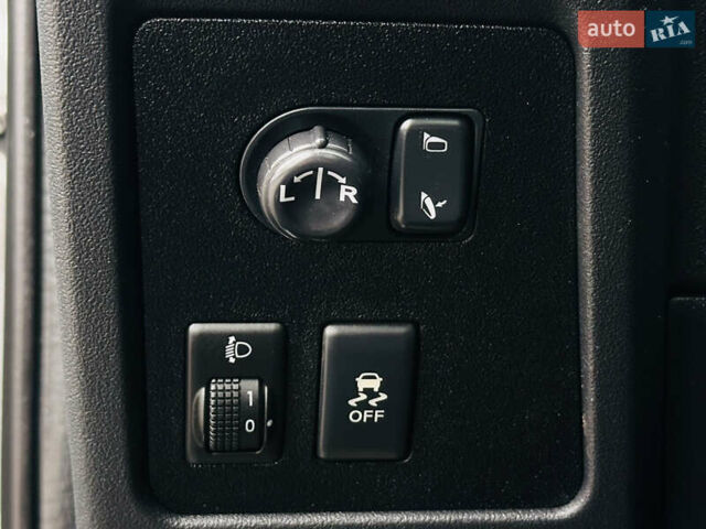 Сірий Ніссан Кашкай, об'ємом двигуна 2 л та пробігом 210 тис. км за 13200 $, фото 36 на Automoto.ua