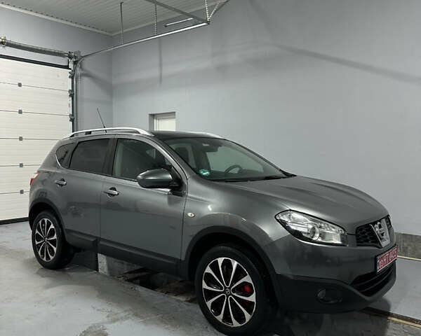 Серый Ниссан Кашкай, объемом двигателя 1.6 л и пробегом 167 тыс. км за 10750 $, фото 3 на Automoto.ua