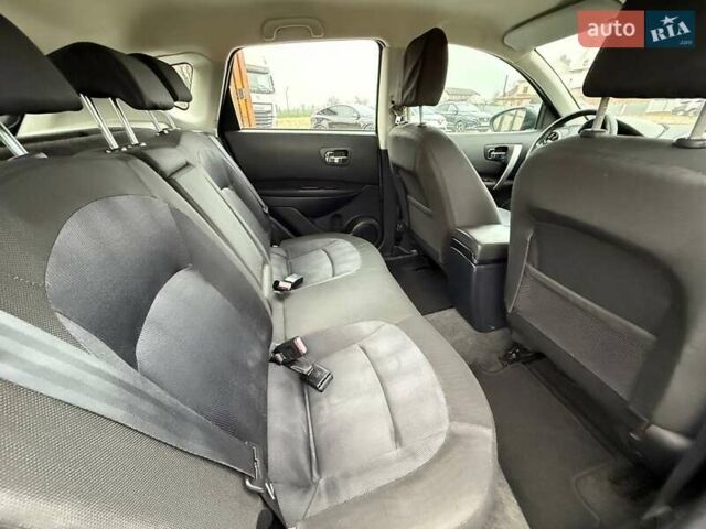 Серый Ниссан Кашкай, объемом двигателя 1.5 л и пробегом 225 тыс. км за 9999 $, фото 16 на Automoto.ua