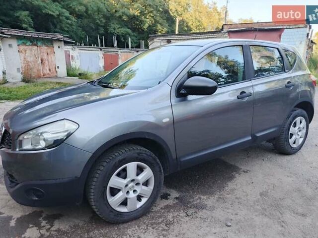 Сірий Ніссан Кашкай, об'ємом двигуна 1.5 л та пробігом 225 тис. км за 9500 $, фото 18 на Automoto.ua