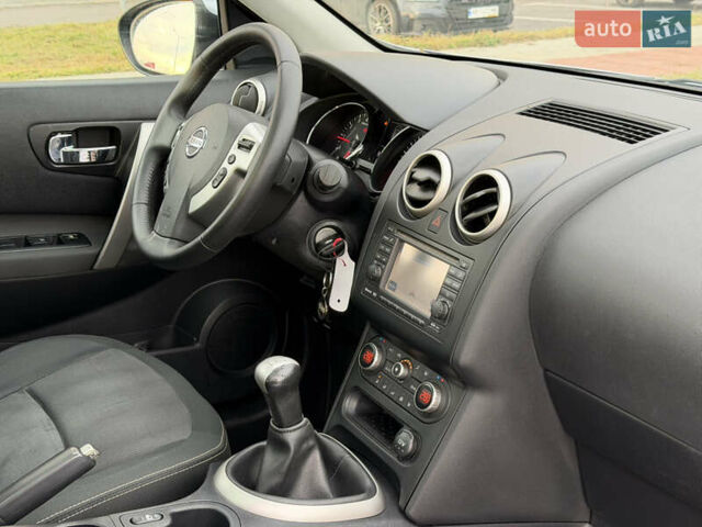 Сірий Ніссан Кашкай, об'ємом двигуна 1.6 л та пробігом 185 тис. км за 11799 $, фото 73 на Automoto.ua