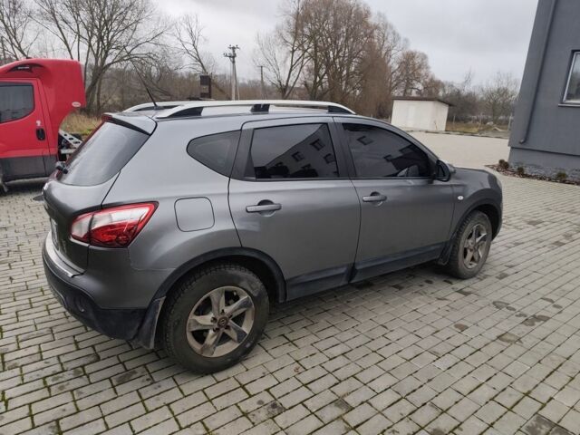 Серый Ниссан Кашкай, объемом двигателя 1.6 л и пробегом 207 тыс. км за 10500 $, фото 2 на Automoto.ua