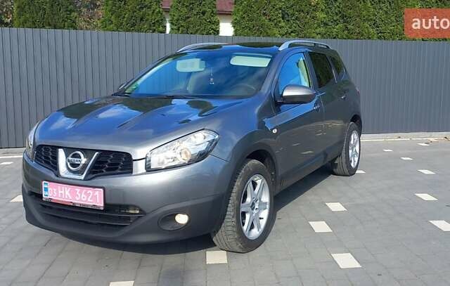 Серый Ниссан Кашкай, объемом двигателя 2 л и пробегом 250 тыс. км за 10800 $, фото 29 на Automoto.ua