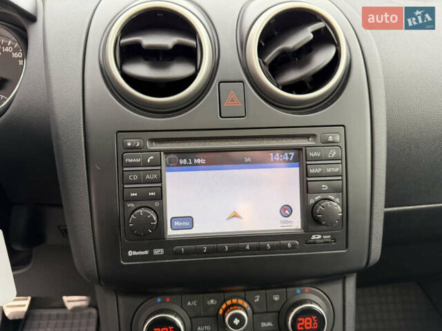 Сірий Ніссан Кашкай, об'ємом двигуна 1.6 л та пробігом 185 тис. км за 11799 $, фото 50 на Automoto.ua