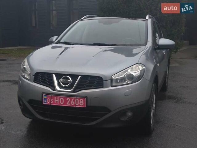 Серый Ниссан Кашкай, объемом двигателя 1.6 л и пробегом 213 тыс. км за 9950 $, фото 5 на Automoto.ua