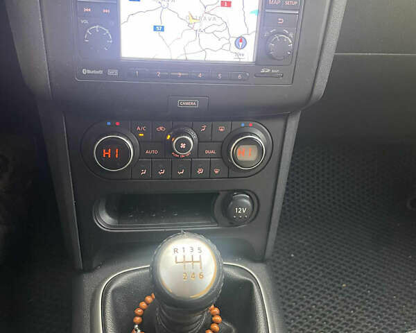 Сірий Ніссан Кашкай, об'ємом двигуна 1.6 л та пробігом 258 тис. км за 12000 $, фото 5 на Automoto.ua