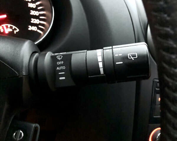 Серый Ниссан Кашкай, объемом двигателя 1.5 л и пробегом 225 тыс. км за 11699 $, фото 80 на Automoto.ua