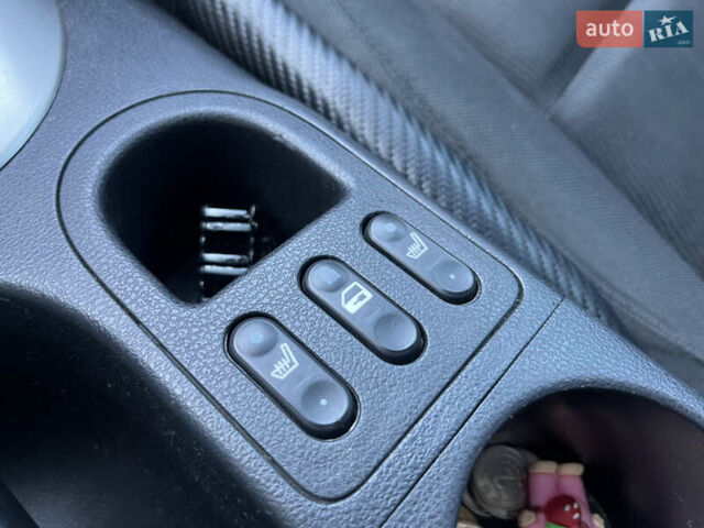 Серый Ниссан Кашкай, объемом двигателя 2 л и пробегом 98 тыс. км за 10900 $, фото 19 на Automoto.ua