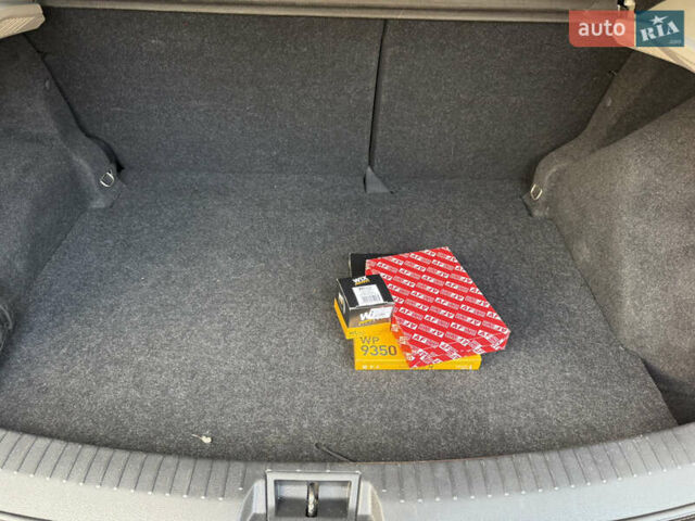 Серый Ниссан Кашкай, объемом двигателя 1.5 л и пробегом 220 тыс. км за 11200 $, фото 15 на Automoto.ua