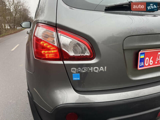 Сірий Ніссан Кашкай, об'ємом двигуна 0 л та пробігом 230 тис. км за 9900 $, фото 21 на Automoto.ua