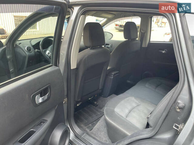 Серый Ниссан Кашкай, объемом двигателя 1.6 л и пробегом 100 тыс. км за 10800 $, фото 6 на Automoto.ua