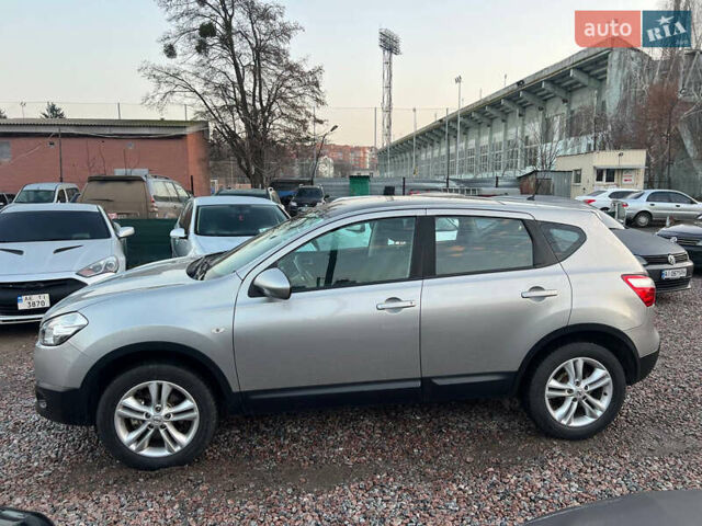 Серый Ниссан Кашкай, объемом двигателя 1.5 л и пробегом 216 тыс. км за 10500 $, фото 3 на Automoto.ua