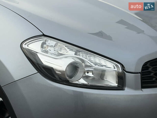 Сірий Ніссан Кашкай, об'ємом двигуна 1.6 л та пробігом 185 тис. км за 11799 $, фото 7 на Automoto.ua